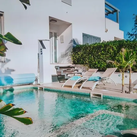 In With Private Pool *